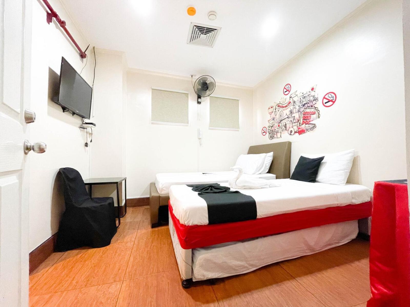 Chanel Paris Hotel Powered By Cocotel Taguig Εξωτερικό φωτογραφία