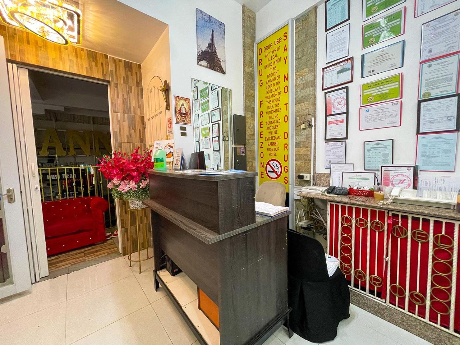 Chanel Paris Hotel Powered By Cocotel Taguig Εξωτερικό φωτογραφία